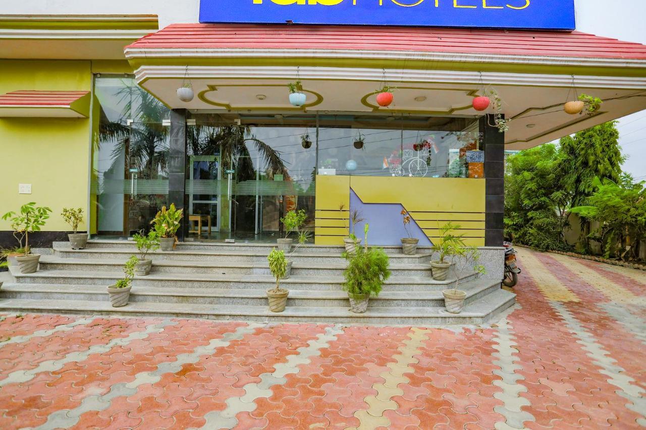 Fabhotel Kriti Green Varanasi Exterior photo