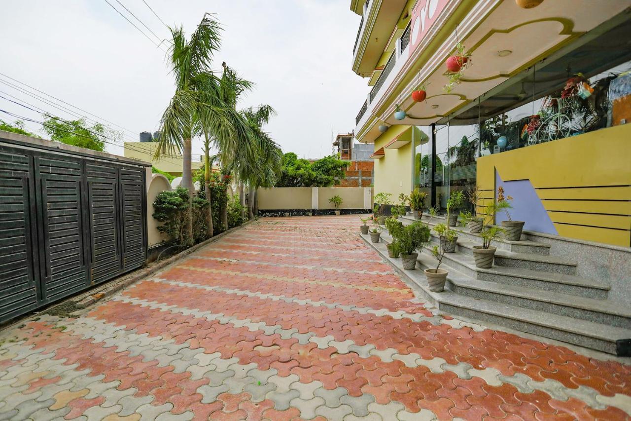 Fabhotel Kriti Green Varanasi Exterior photo