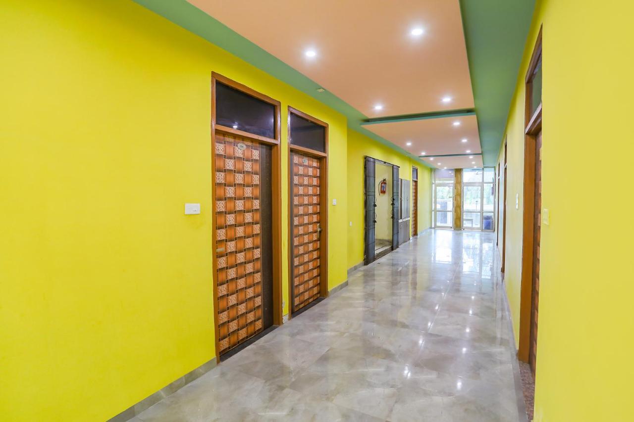 Fabhotel Kriti Green Varanasi Exterior photo