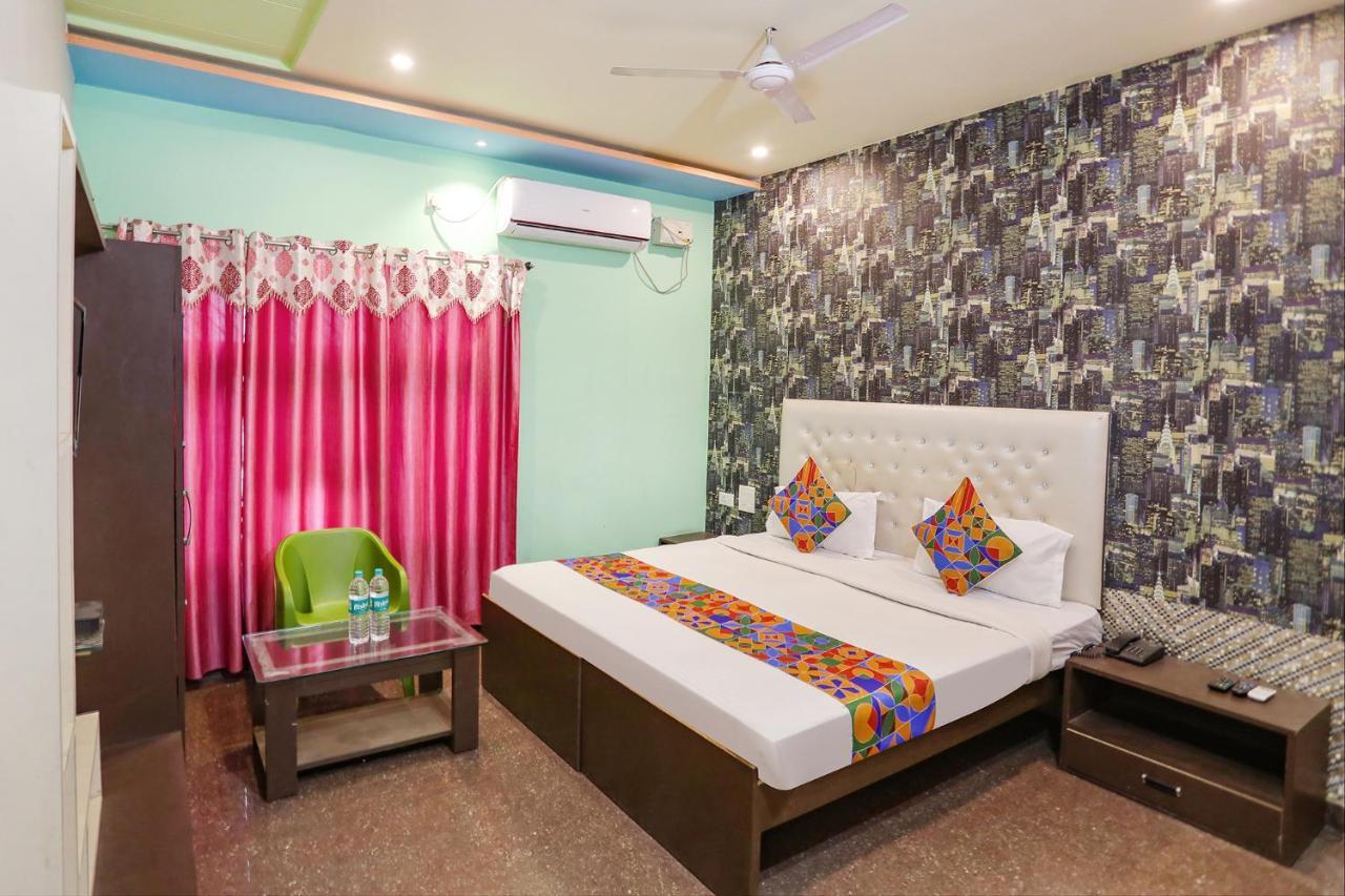 Fabhotel Kriti Green Varanasi Exterior photo